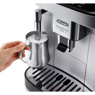 MACHINE ESPRESSO DELONGHI MAGNIFICA EVO FULL AUTOMATIQUE AVEC BROYEUR